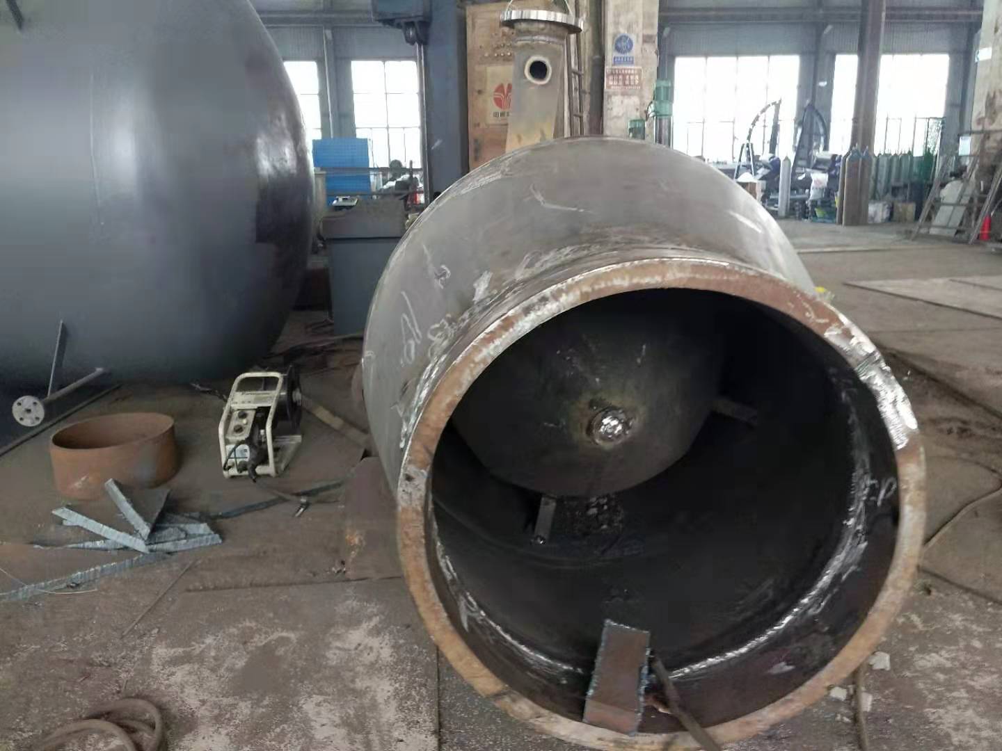 集粒器屬于吹管消聲器匹配設(shè)備,集粒器也被稱為集渣器。